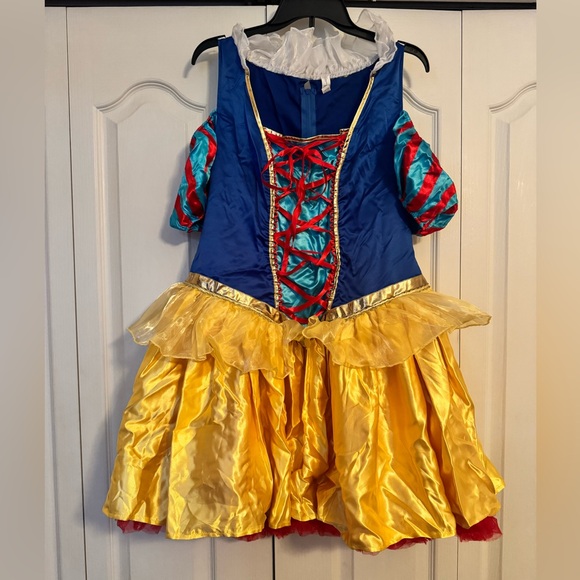 Adult Snow White Costume Size XXL - Picture 2 of 10